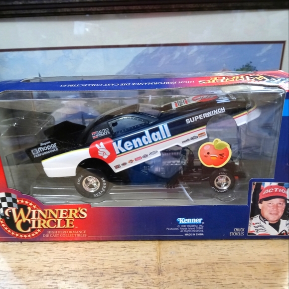 🏎🚖Winners Circle Chuck Etchells🚂🎢 - Picture 1 of 5